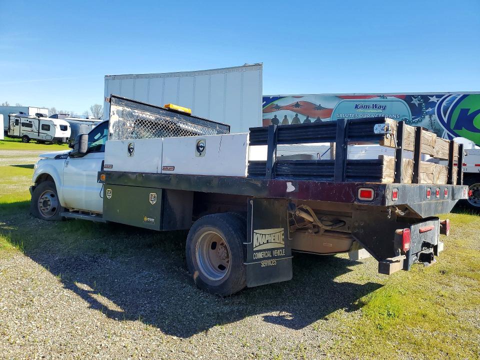 2016 Ford F350 Super Duty Flatbed Truck
