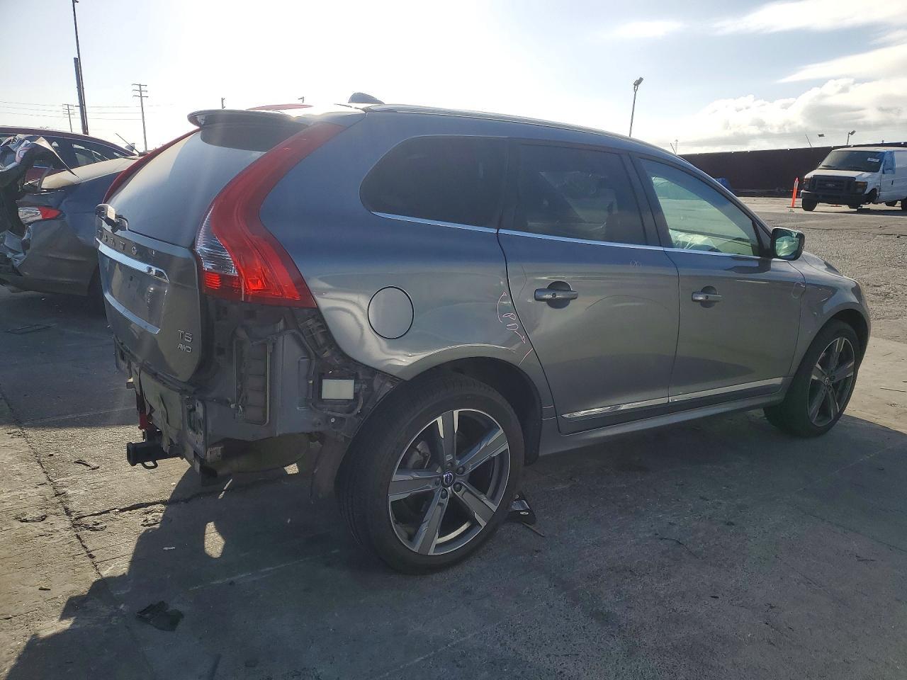 2017 Volvo Xc60 T5 Dynamic