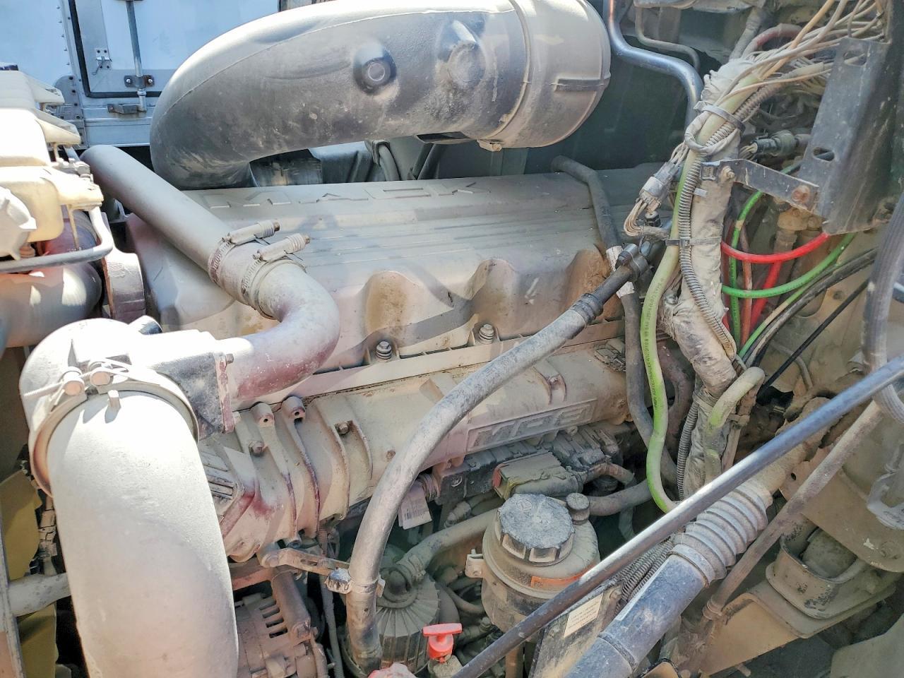 2014 Mack CXU613 Semi Truck