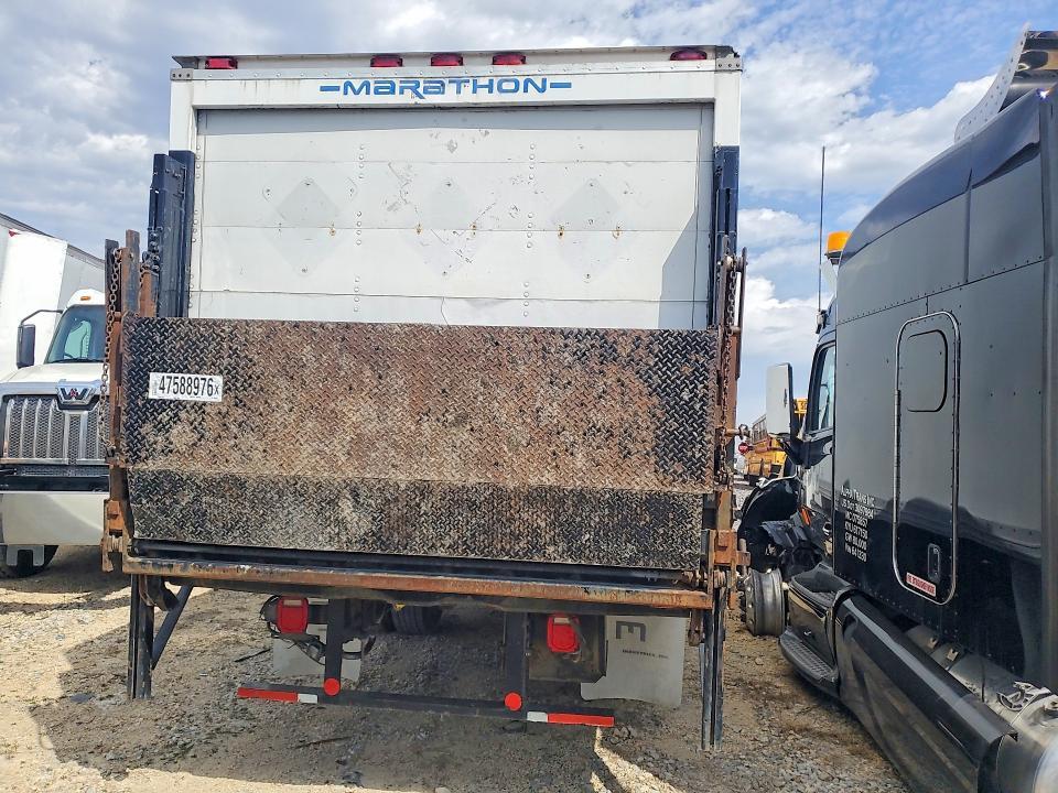 2007 Freigliner 2007 Freightliner Business Class M2 BOX Truck