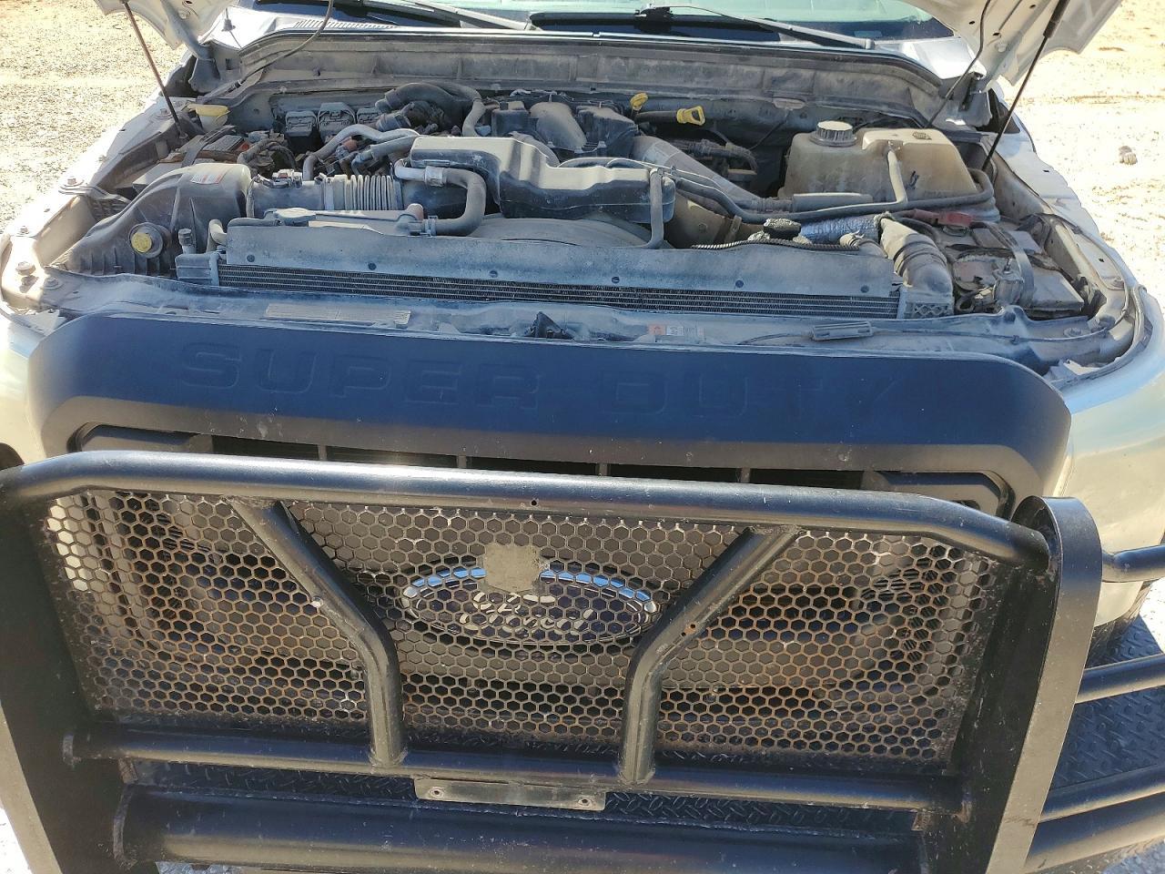 2015 Ford F450 Super Duty Flatbed Truck