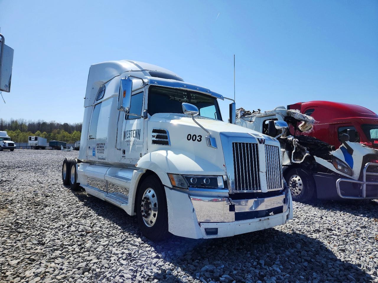 2017 Western Star 5700 Semi Truck