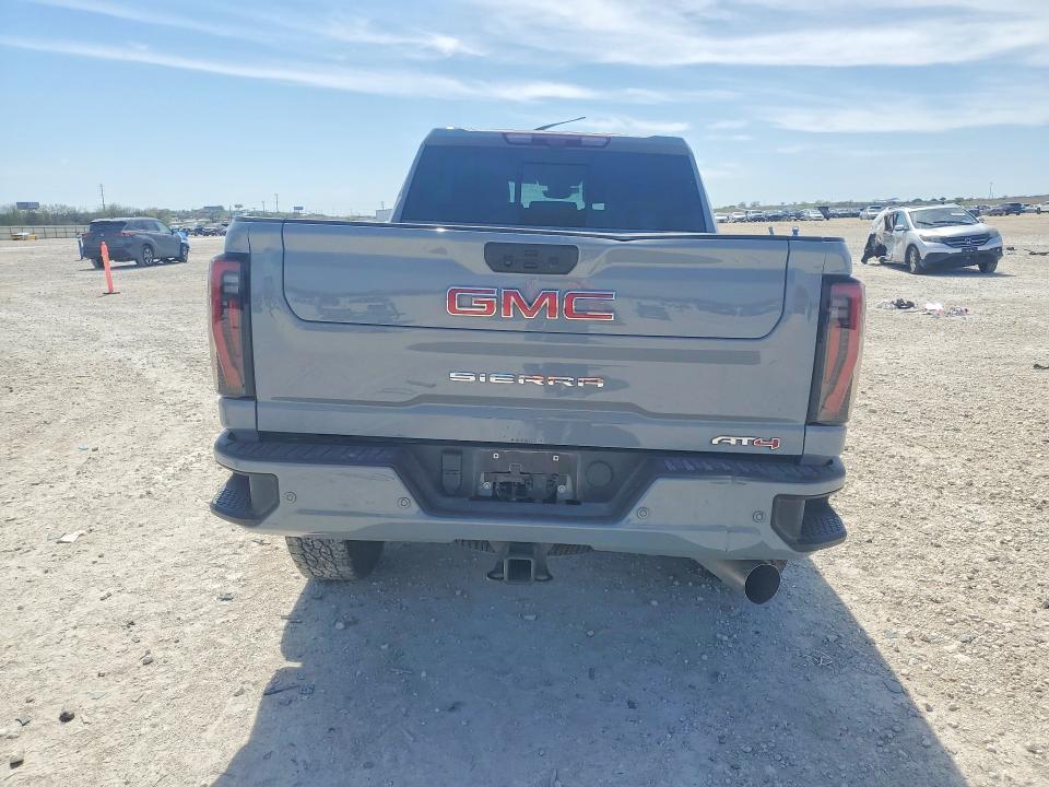 2025 GMC Sierra K2500 AT4