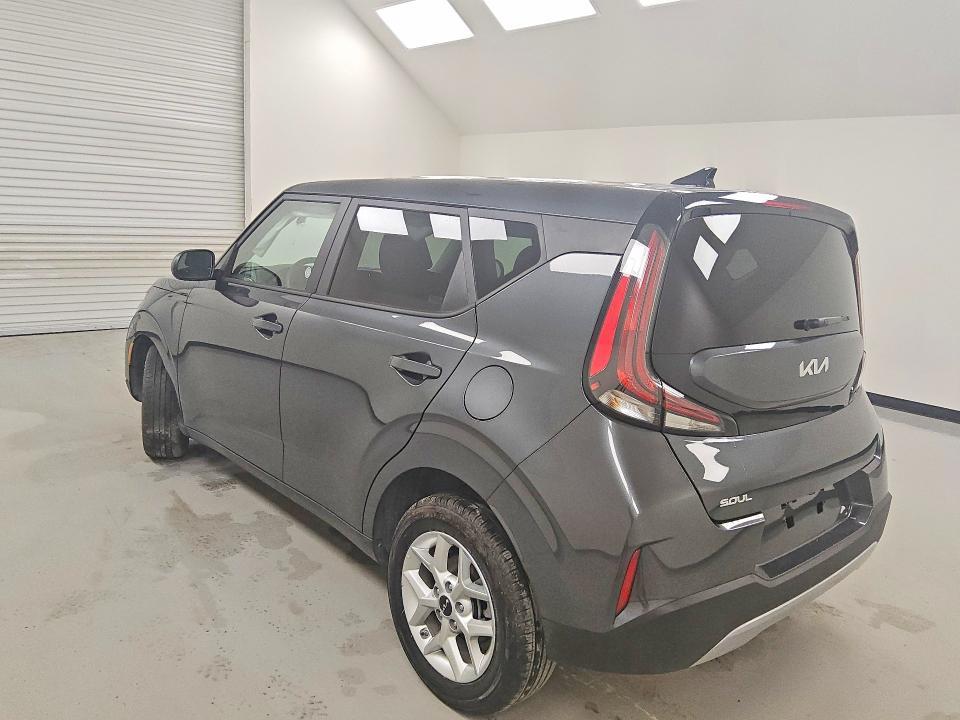 2025 KIA Soul lx