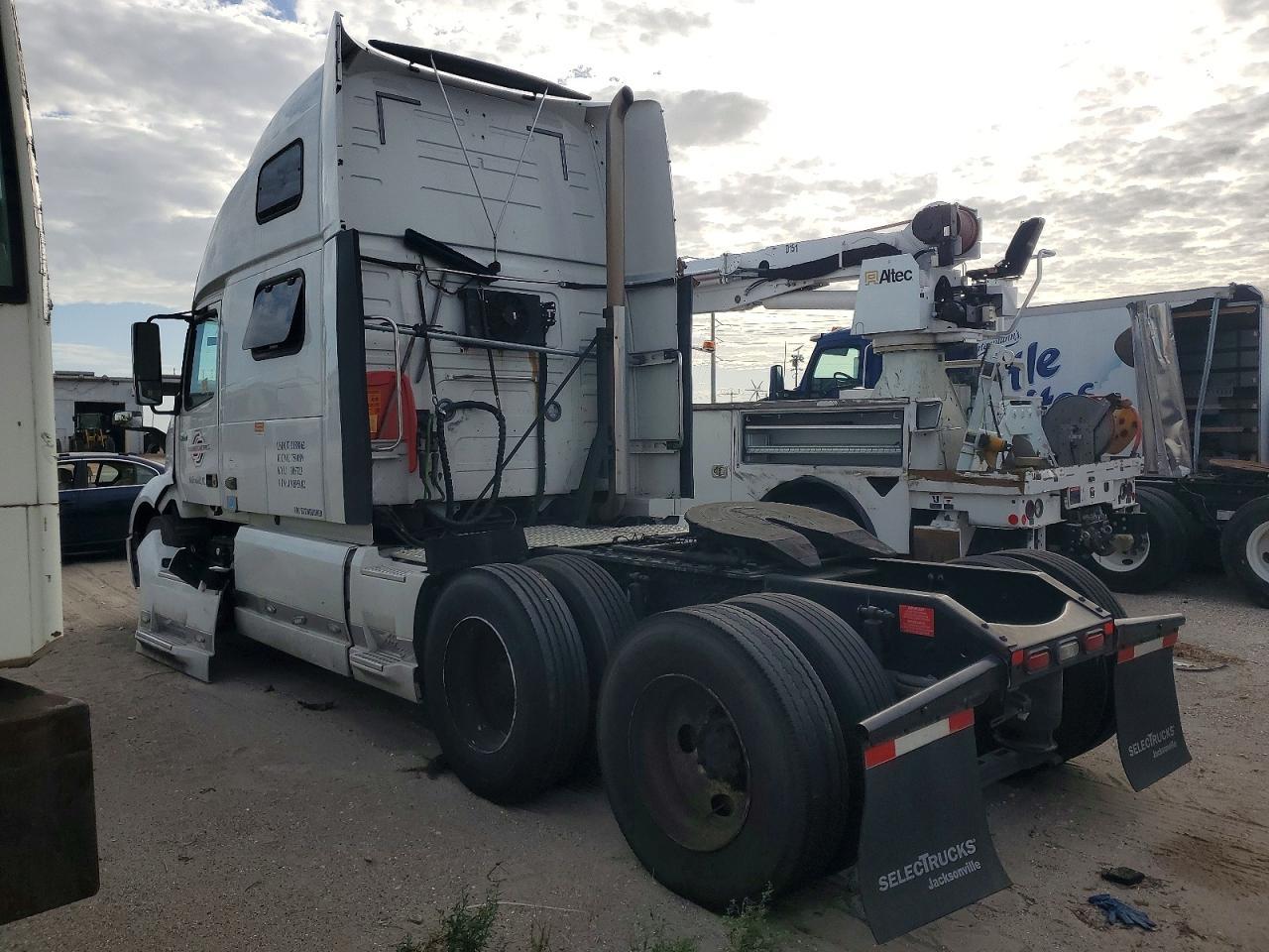 2018 Volvo VN VNL