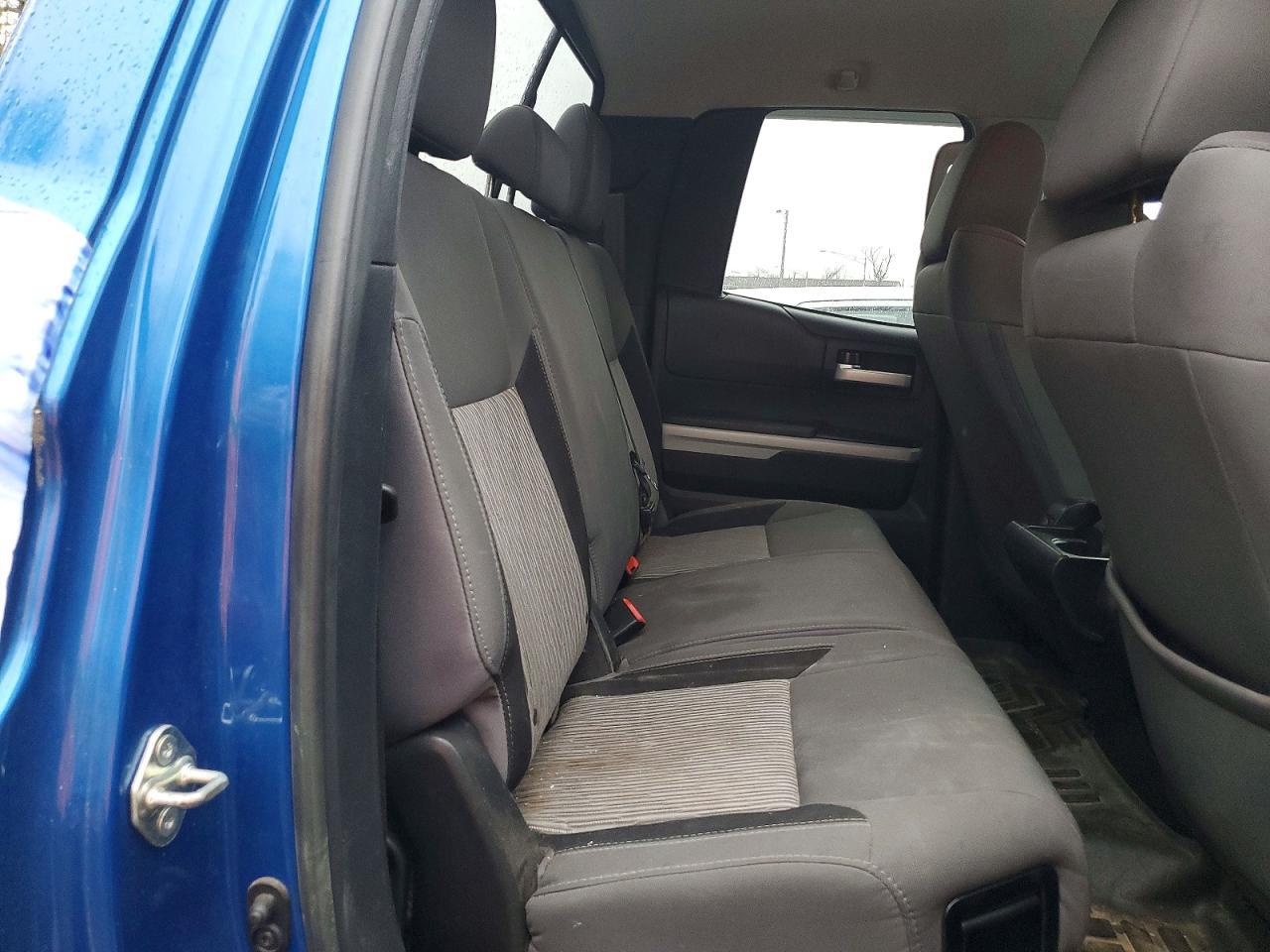 2017 Toyota Tundra SR5