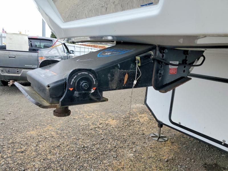 2022 Keystone 2022 Keystone Avalanche Camper