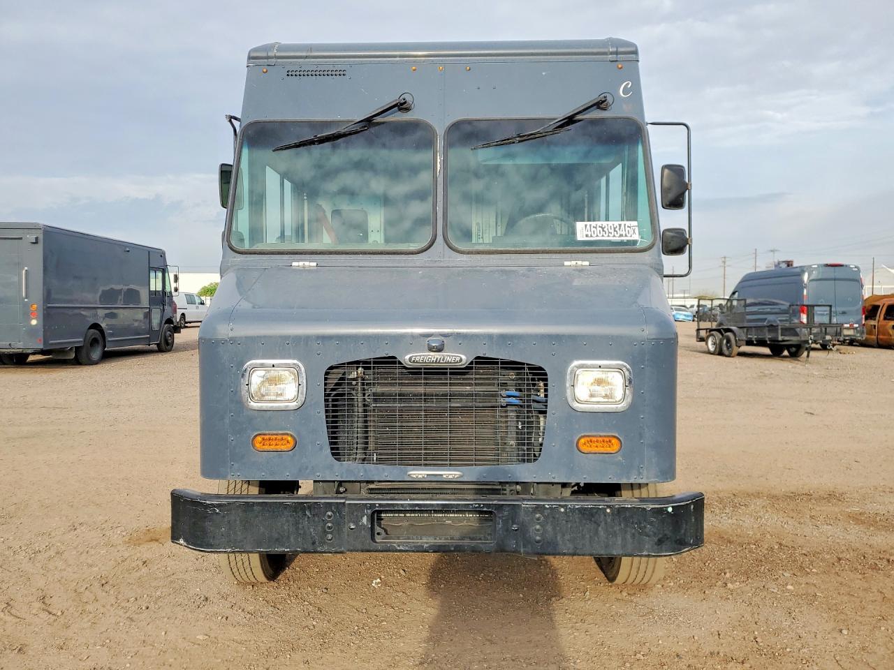 2020 Freightliner MT45G Chassis Delivery Truck