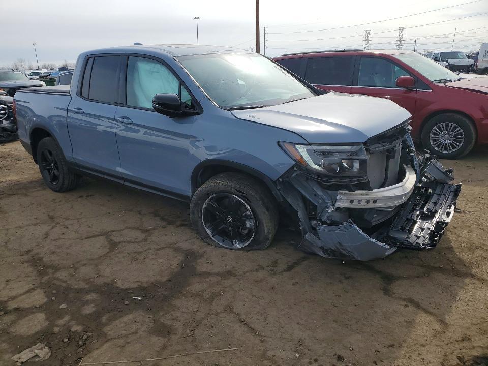 2022 Honda Ridgeline Black Edition