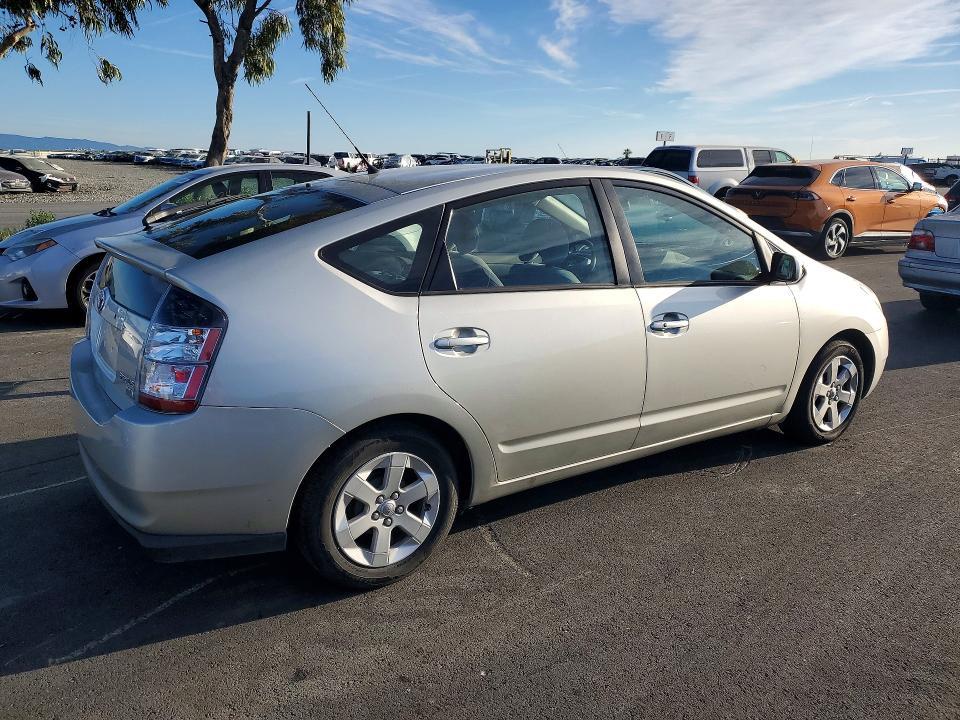 2004 Toyota Prius Base
