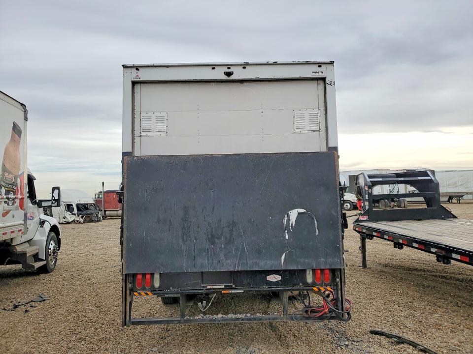 2018 Chevrolet Express BOX Truck
