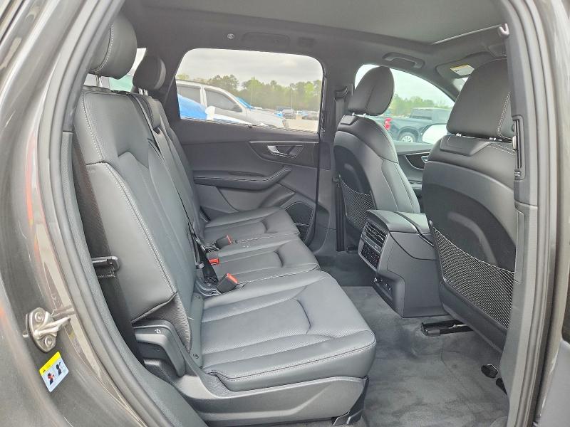 2025 Audi Q7 Prestige