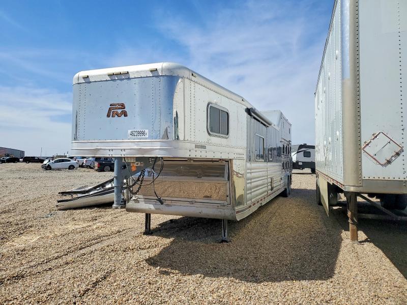 2015 Platiuring 2015 Platinum Manufacturing Livestock Trailer