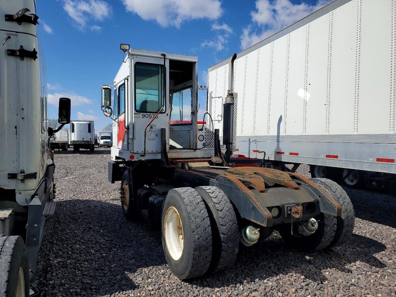 2003 Capacity Of Texas TJ5000-Yard Truck