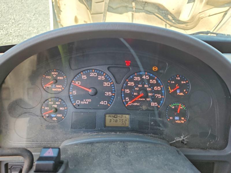 2003 International 4300 BOX Truck