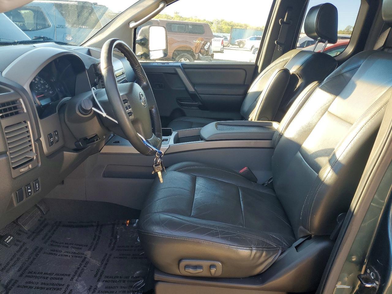 2005 Nissan Titan XE