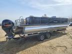 2016 Manitowoc 2016 Manitou Boat-Pontoon Boat