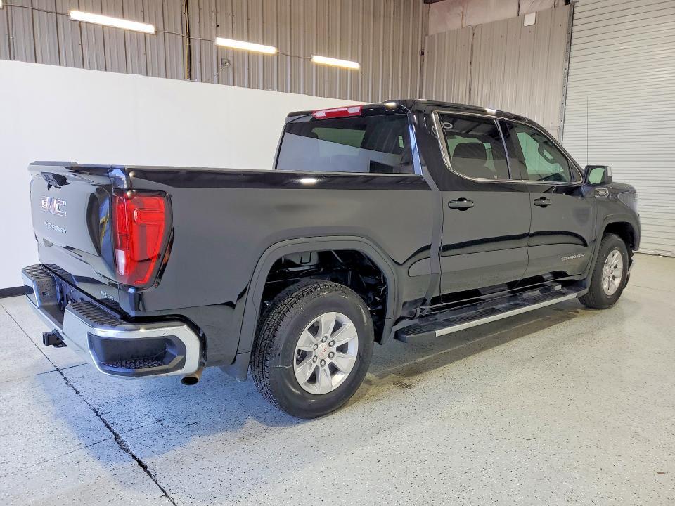 2026 GMC Sierra C1500 SLE