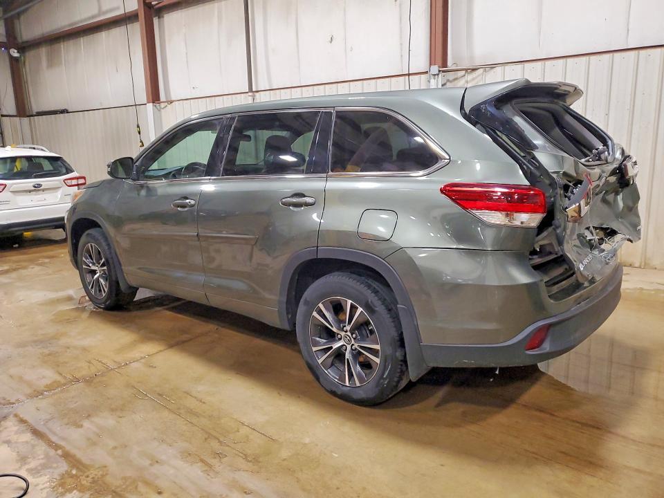 2017 Toyota Highlander le