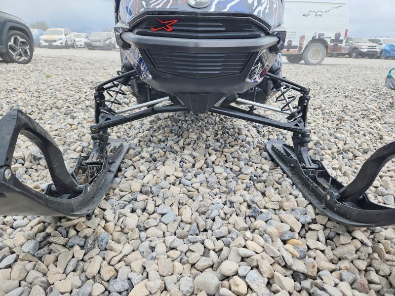 2023 Skidoo Summit X Expert 154