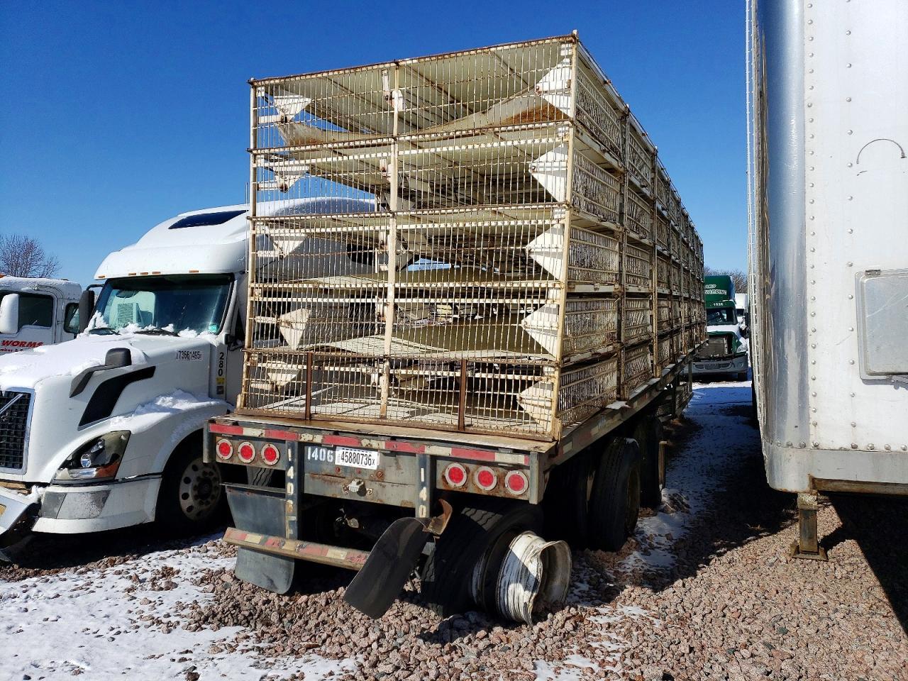 2015 Clark 2015  Trailer-Livestock Trailer