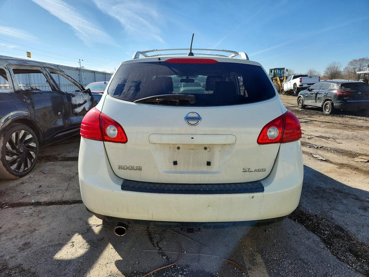 2010 Niss Rogue