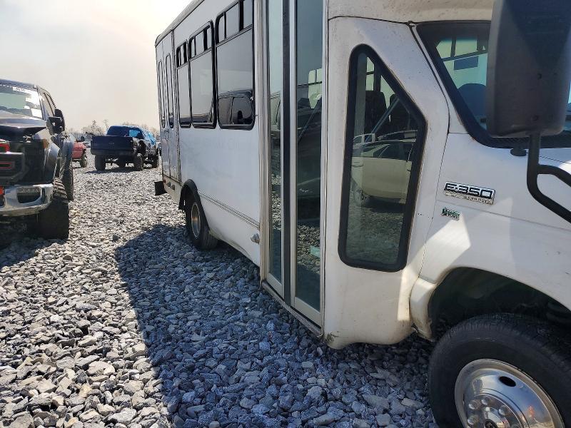 2011 Ford Econoline E350 Super Duty Van