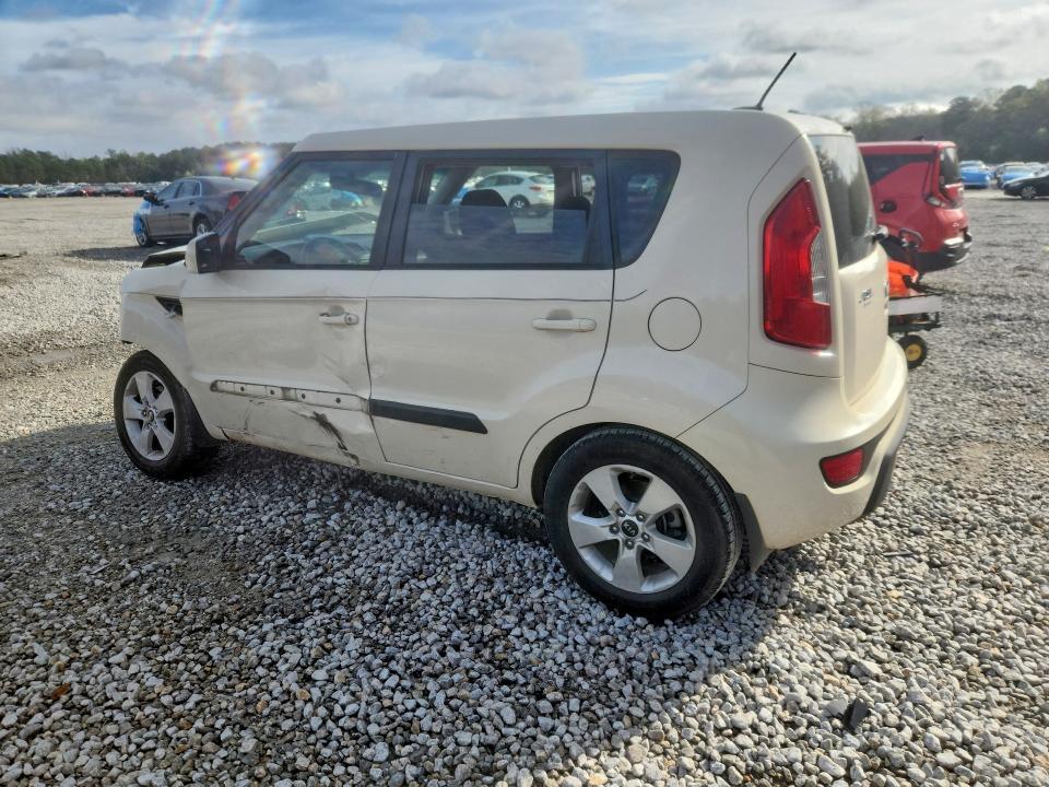 2013 KIA Soul Base