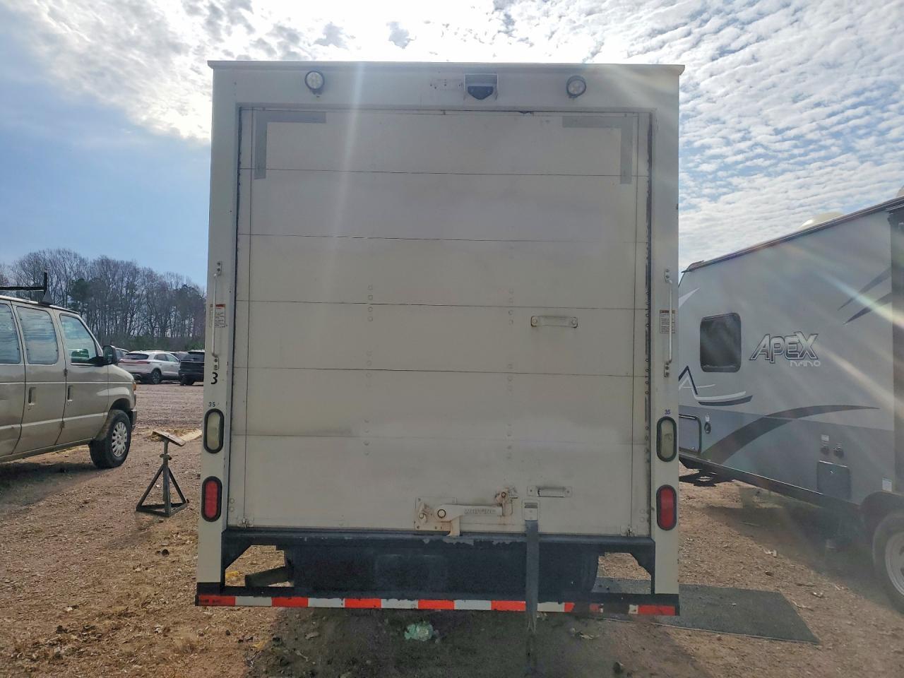 2019 Chevrolet Express Delivery Truck