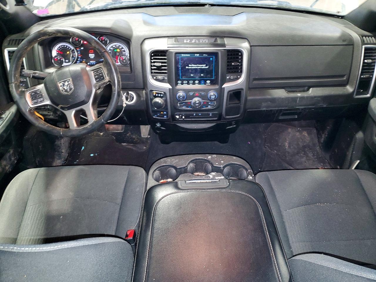 2022 Dodge Ram 1500 Classic slt