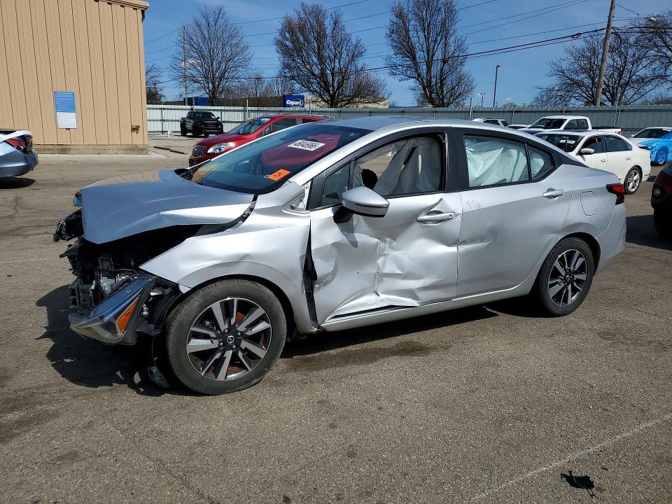 2021 Nissan Versa sv