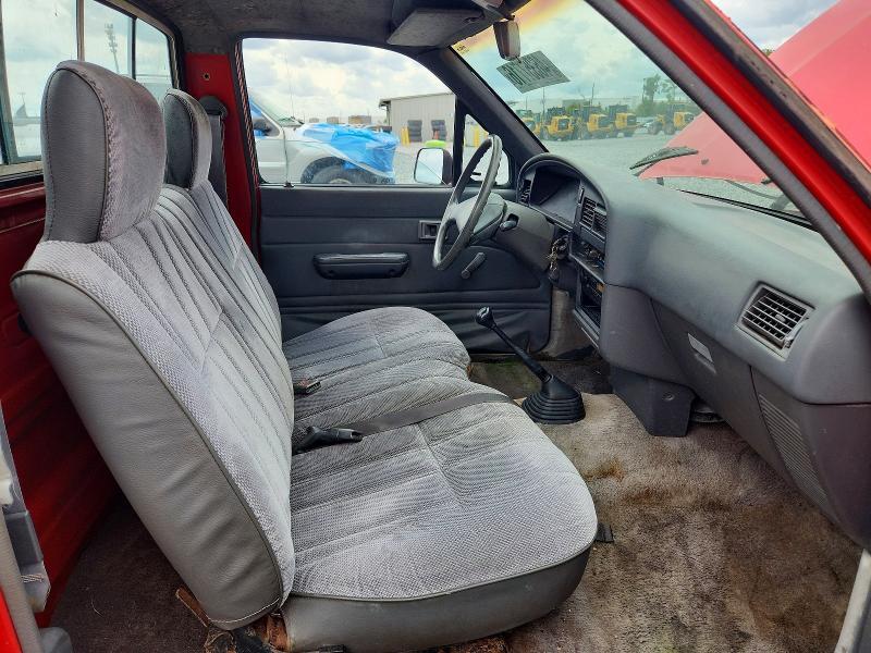 1989 Toyota Pickup Deluxe