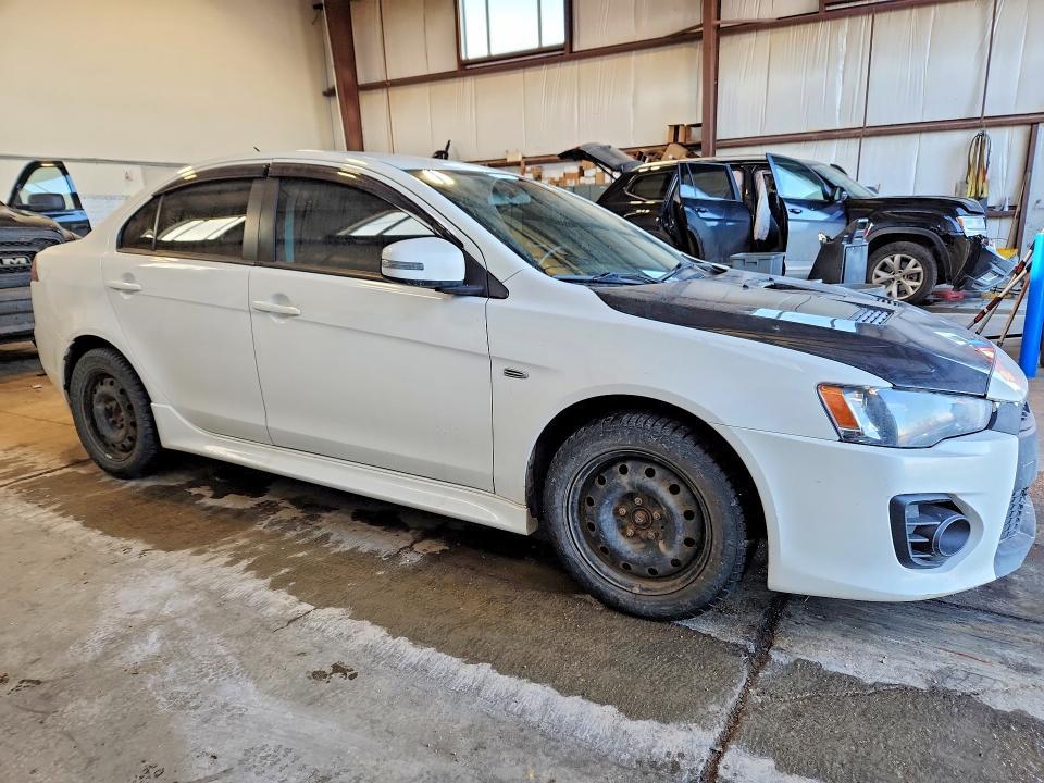 2016 Mitsubishi Lancer es