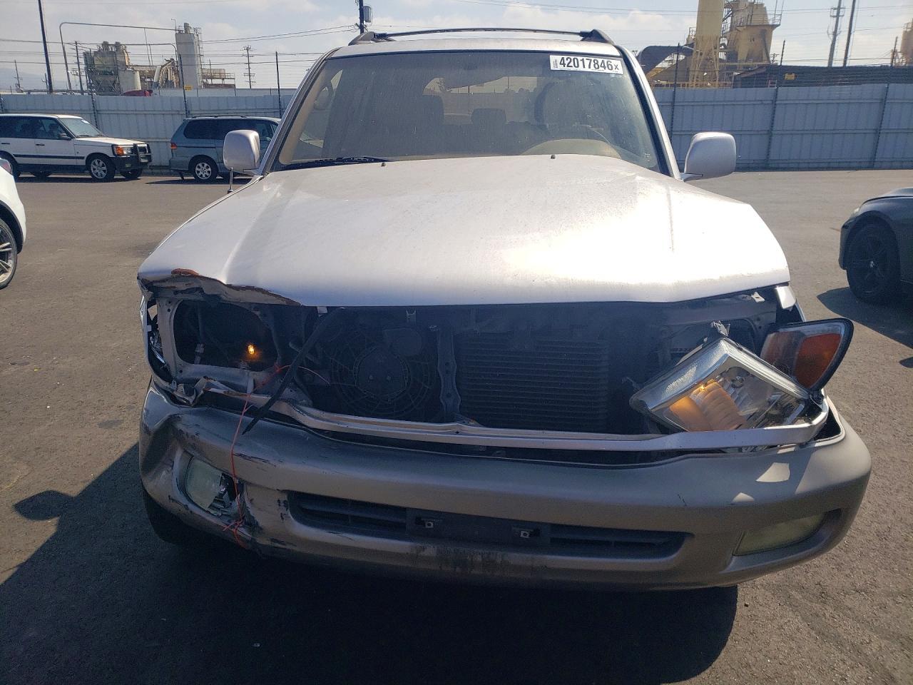 2001 Toyota Land Cruiser Base