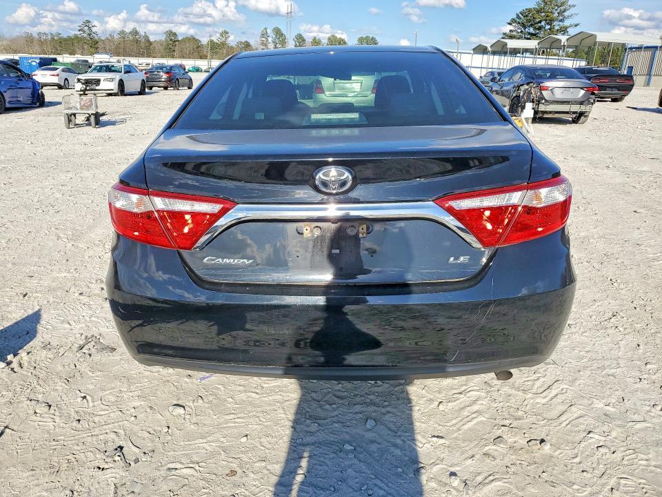 2017 Toyota Camry le