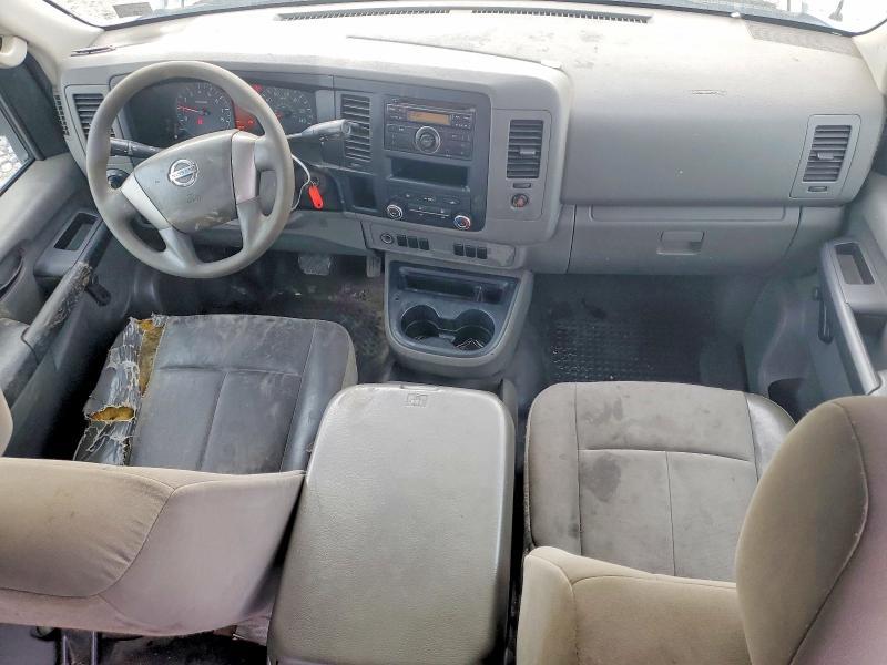 2012 Niss An nv 2500 Delivery van
