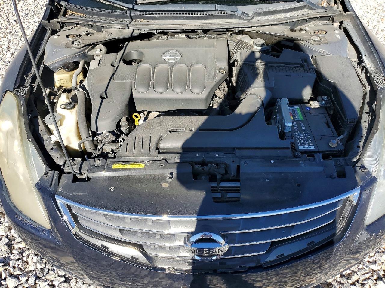 2010 Niss Altima