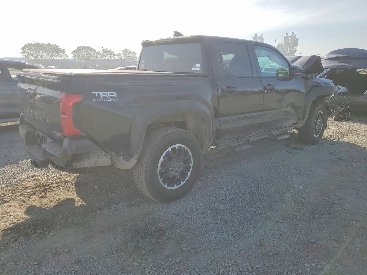 2025 Toyota Tacoma TRD OFF-ROAD HV