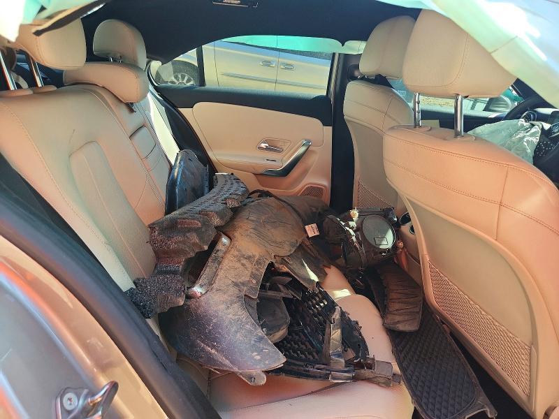 2019 Mercedes-Benz A 220