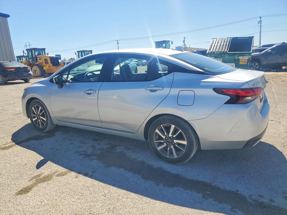 2025 Nissan Versa sv