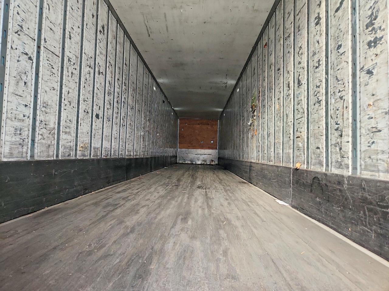 2014 Utility VS2DX DRY Van Trailer