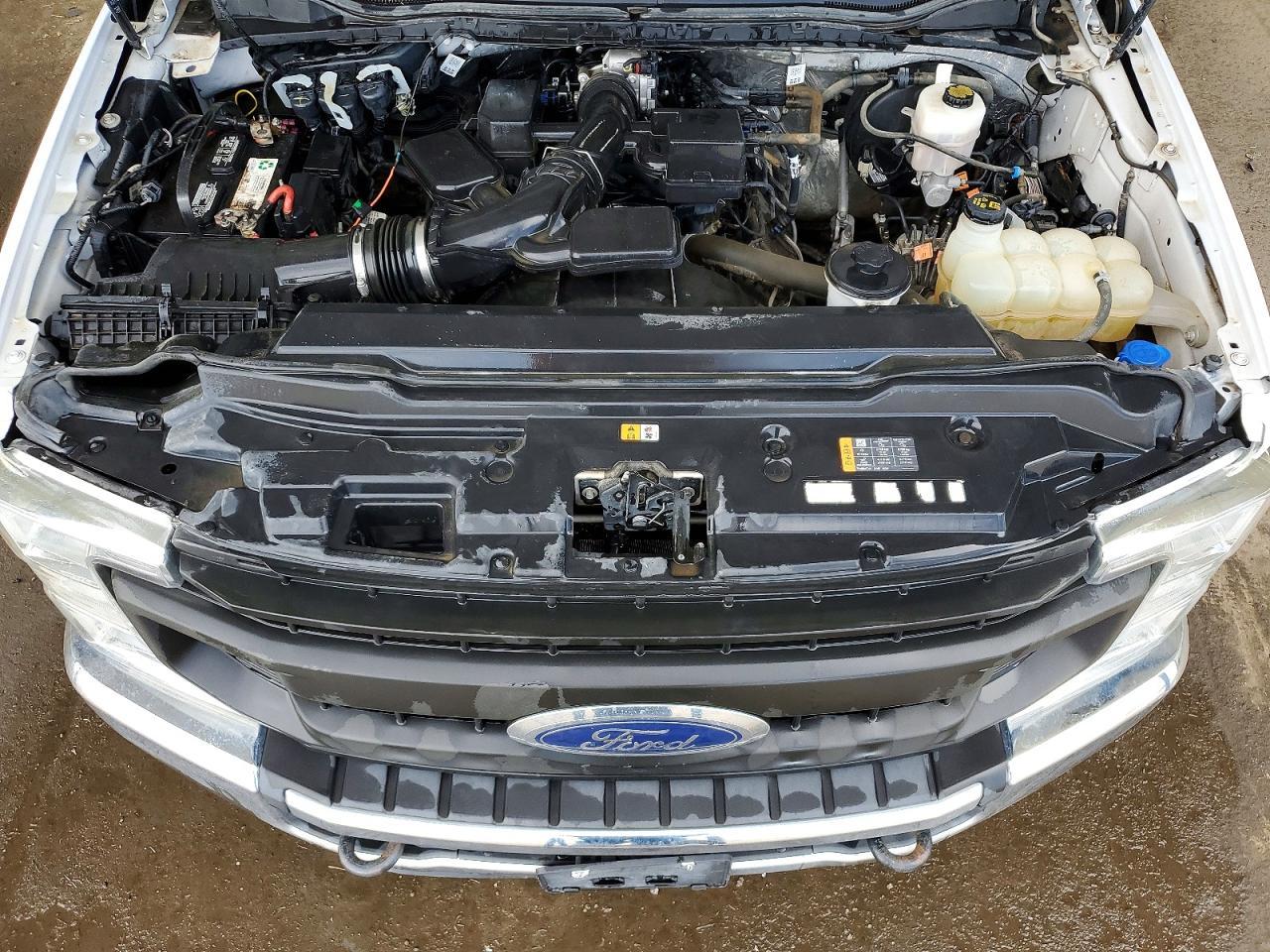 2020 Ford F250 Super Duty Flatbed Truck