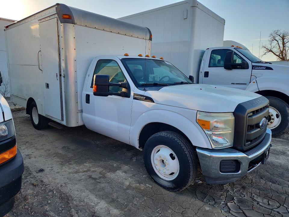 2013 Ford F350 Super Duty BOX Truck
