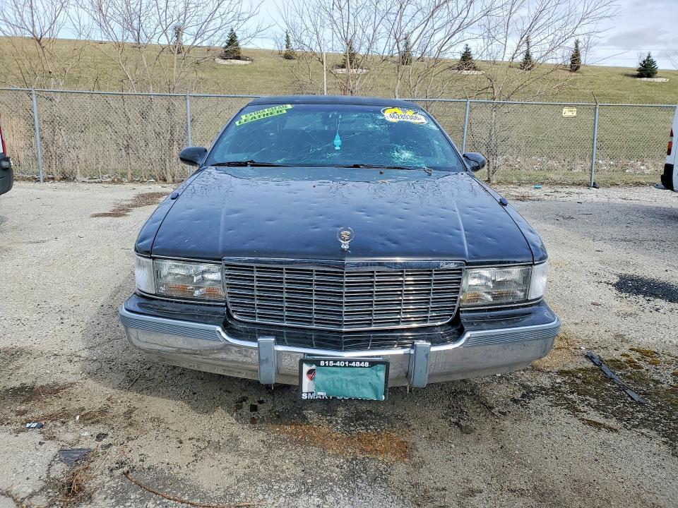 1996 Cadillac Fleetwood Base