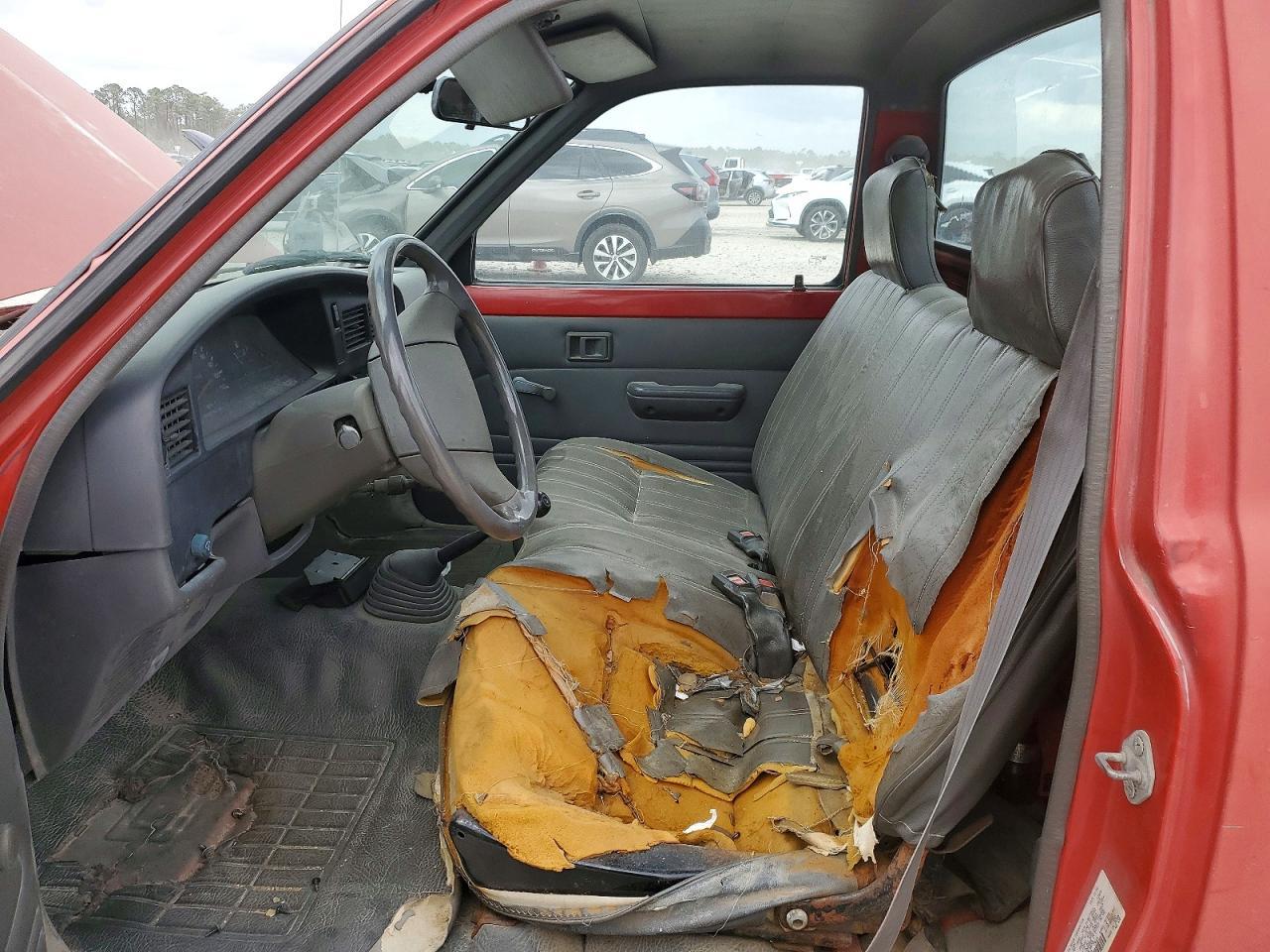 1990 Toyota Pickup Base