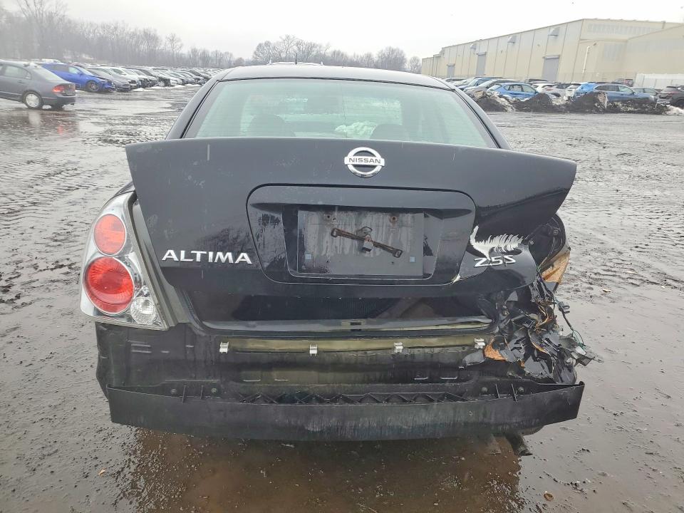 2005 Niss Altima 2.5s