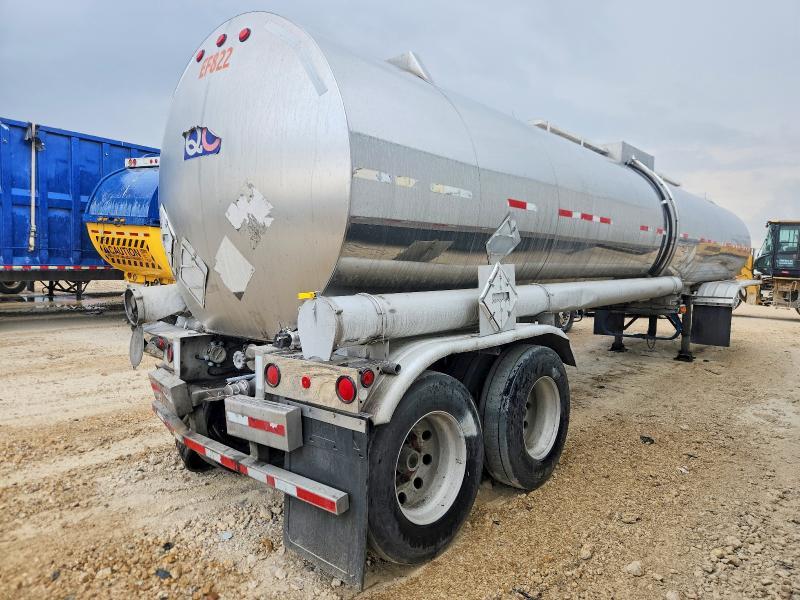 2001 Walker 2025 Walker Tank Trailer