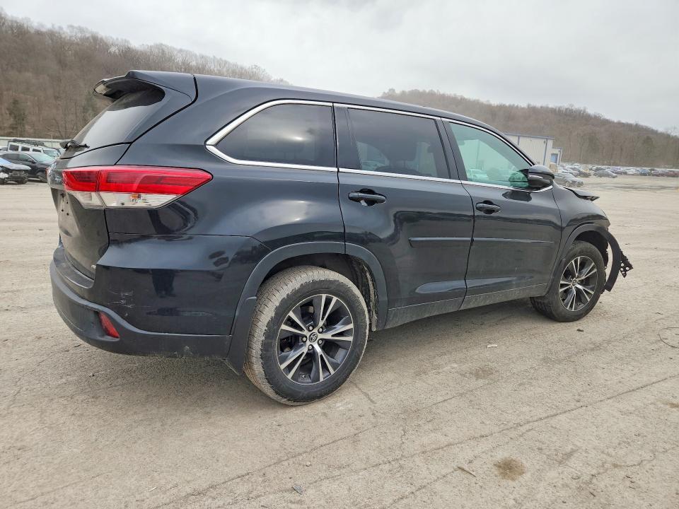 2019 Toyota Highlander le
