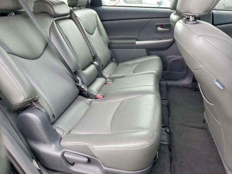 2013 Toyota Prius v two