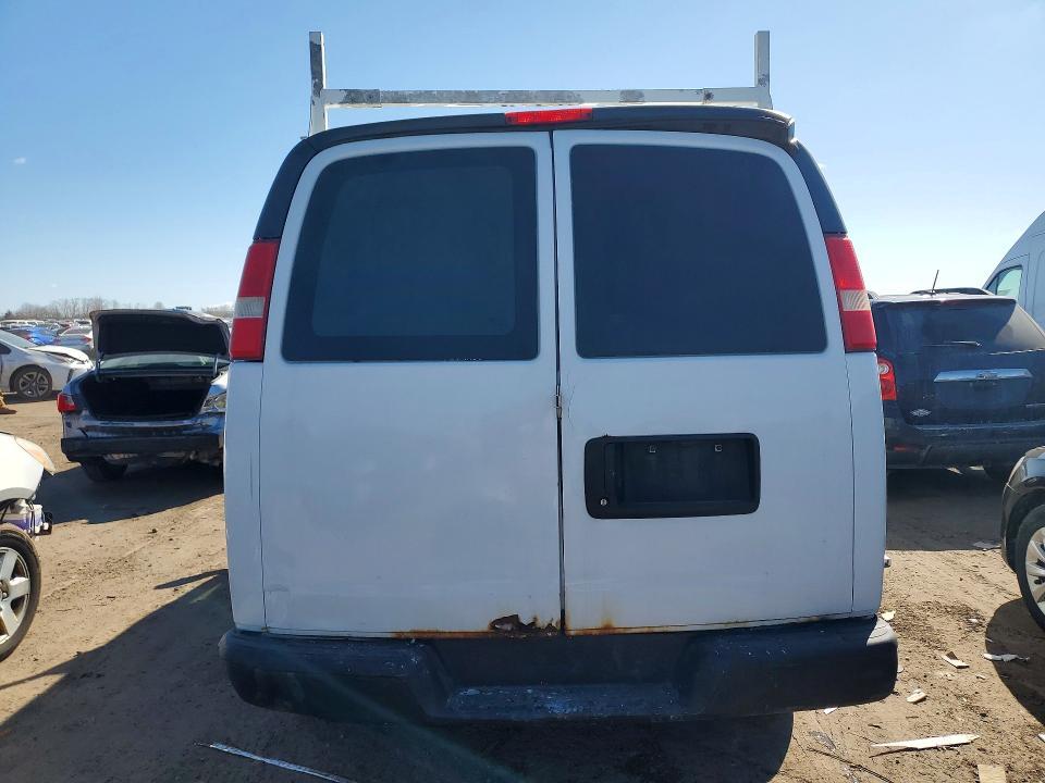 2014 Chev Express G1500